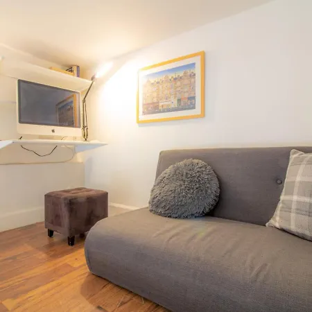Apartamento Quirky Converted Shop Near Holyrood Park - Sleeps 4!