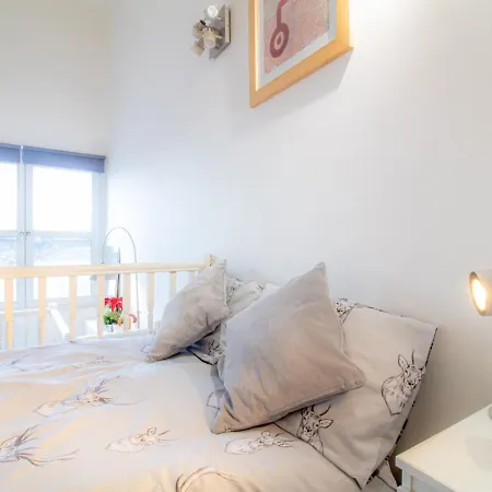 Apartamento Quirky Converted Shop Near Holyrood Park - Sleeps 4!