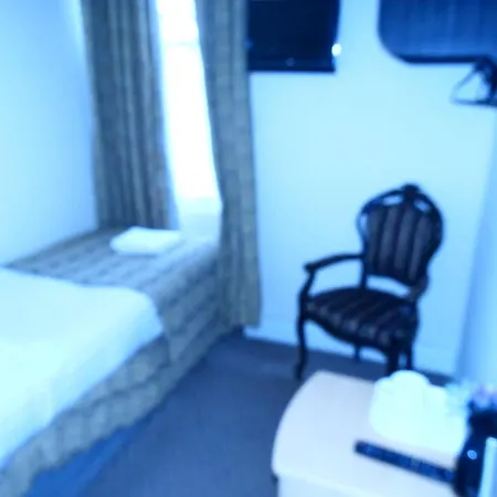 Hotell Merith House 3*