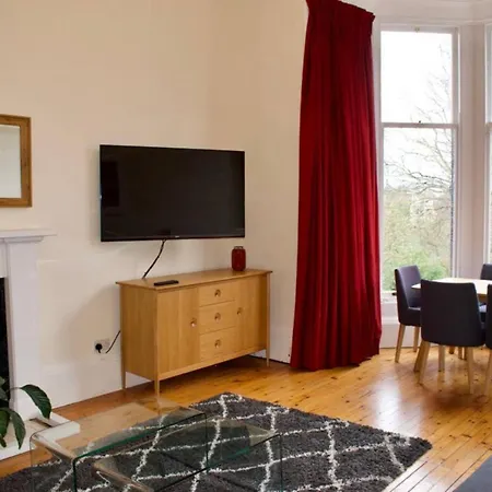 Quiet 2 Bedroom Close To The City Centre Διαμέρισμα Εδιμβούργο