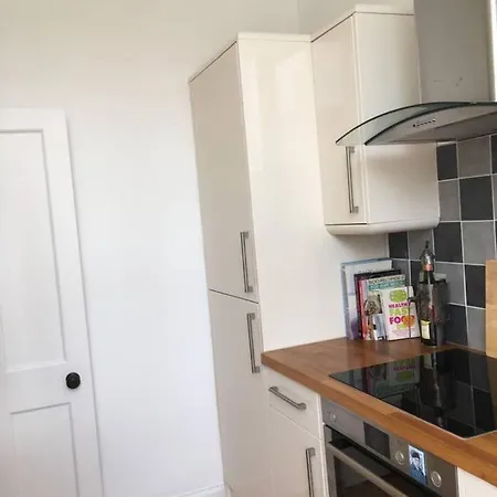 Διαμέρισμα Quiet 2 Bedroom Close To The City Centre