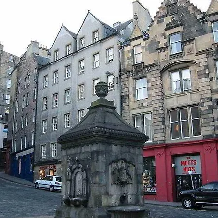 Edinburgh Apartments ホテル