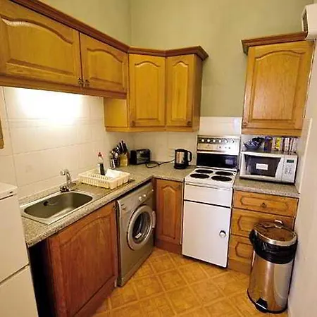 Edinburgh Apartments *