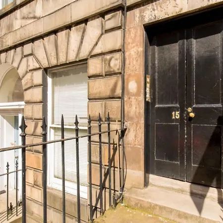 416 - Hart Street * Edinburgh
