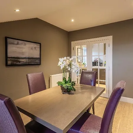 No1 - George Iv Bridge Edinburgh