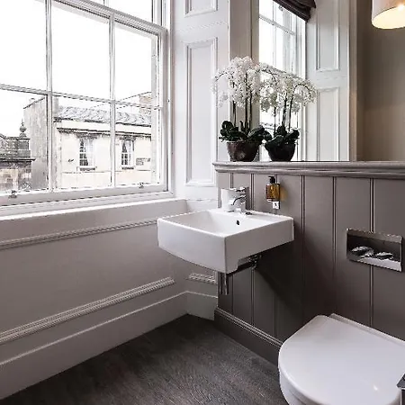 No1 - George Iv Bridge