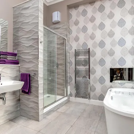 Haymarket Aparthotel 4*