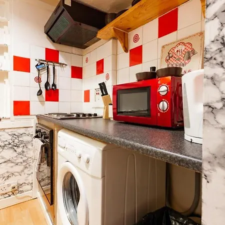 Centre Hamza Apartment Edinburgh
