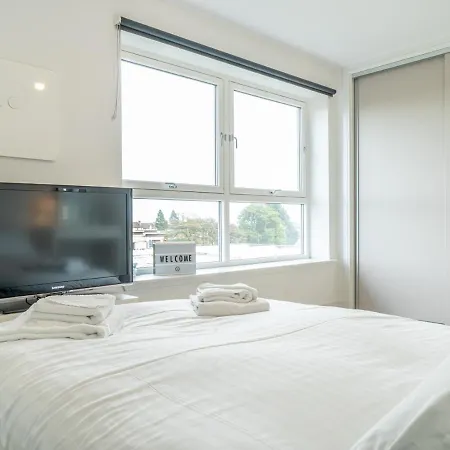 Beautiful 3-bd Penthouse With Amazing Views! Apartment *