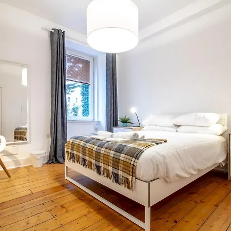 Stylish 1-Bed Flat- Edinburgh - Pass The Keys