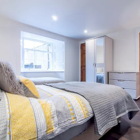 Apartament For People On The Frontline - Free Parking! *
