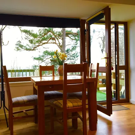 Craigs Lodges 別荘 エディンバラ