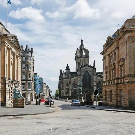 Central Royal Mile 3br-2ba, 1 Min To Castle - Free Parking & Zip Link Beds By Bonjour Residences Appartamento *
