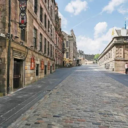 Central Royal Mile 3br-2ba, 1 Min To Castle - Free Parking & Zip Link Beds By Bonjour Residences Appartamento