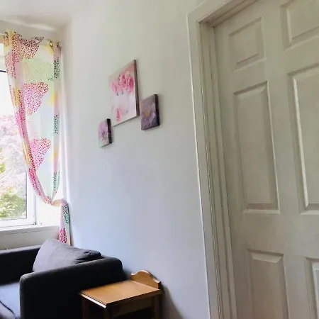 Centre Escape With Private Garden *