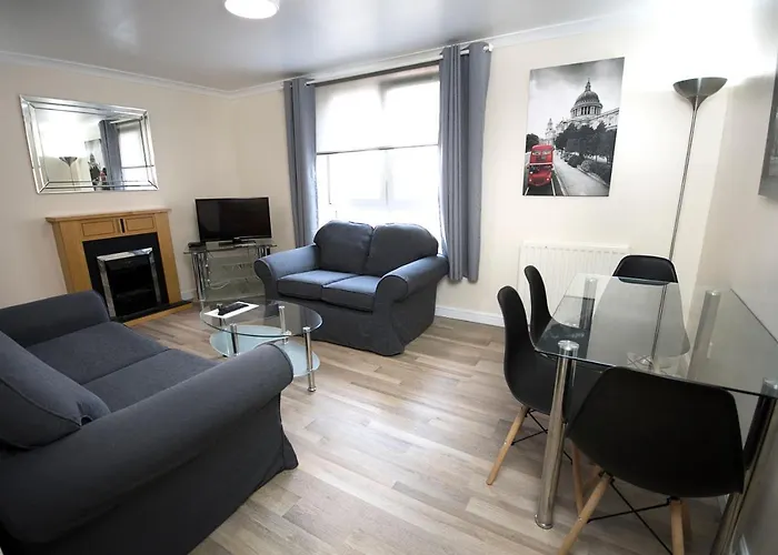 Lochend Serviced * Edinburgh