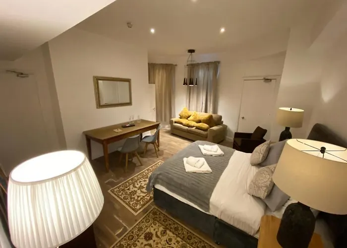 Queen Street Boutique