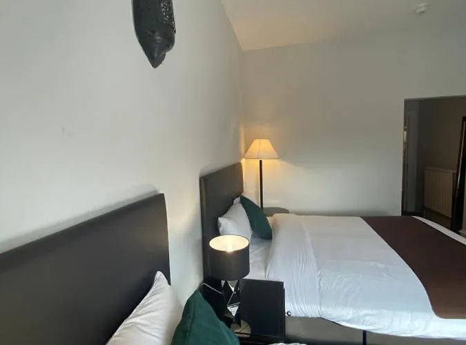 No6 West Coates Hotel 3*