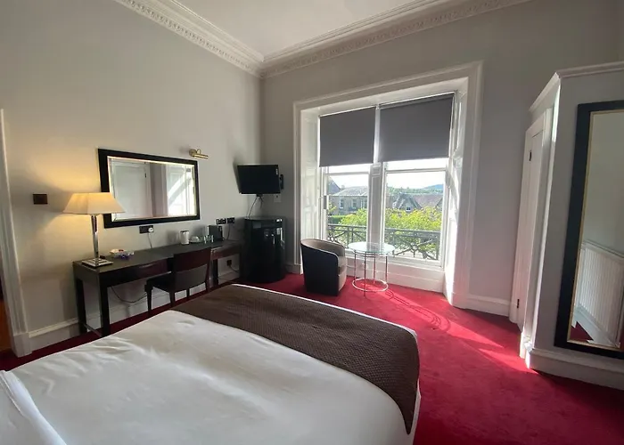 No6 West Coates 3* Edinburgh