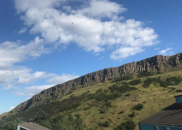 Апартаменты Holyrood Skyline Эдинбург