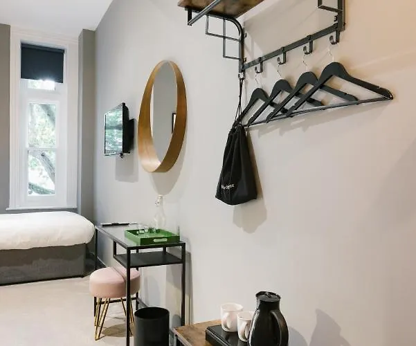 Towerbridge64 فندق إدنبرة