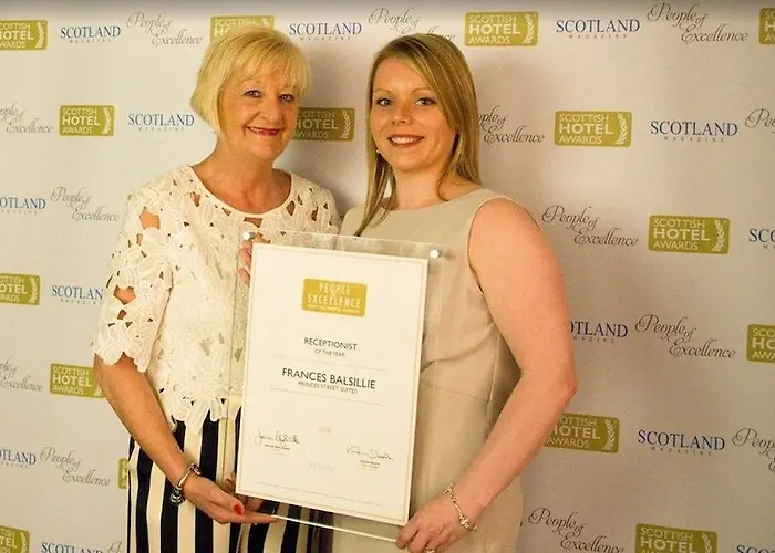 Apart Otel Princes Street 4*