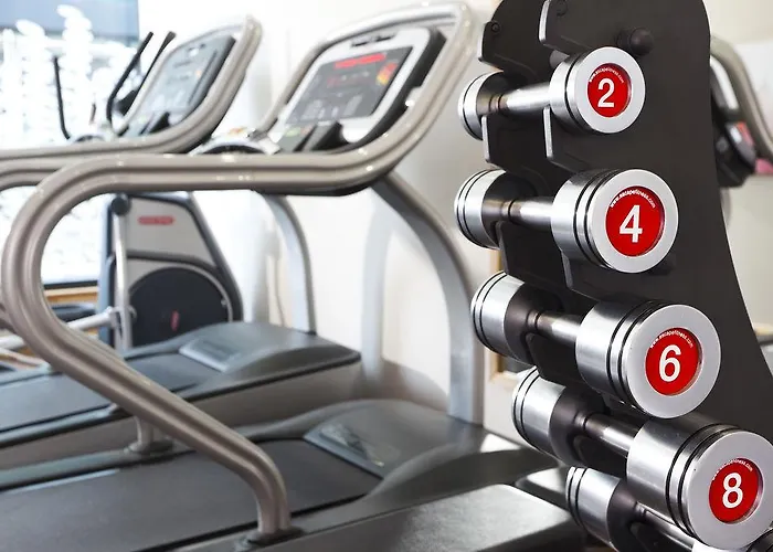 By Marriott 4* Эдинбург