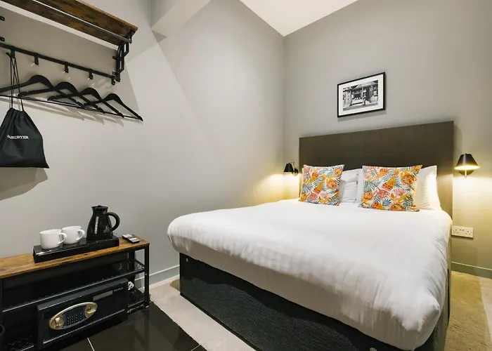 Towerbridge64 3* Edinburgh