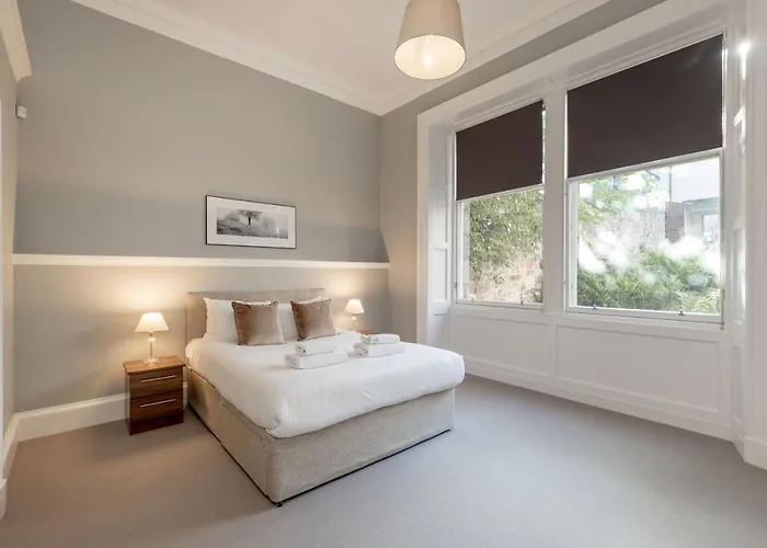 Destiny Scotland - Q-residence Apartment Edinburgh
