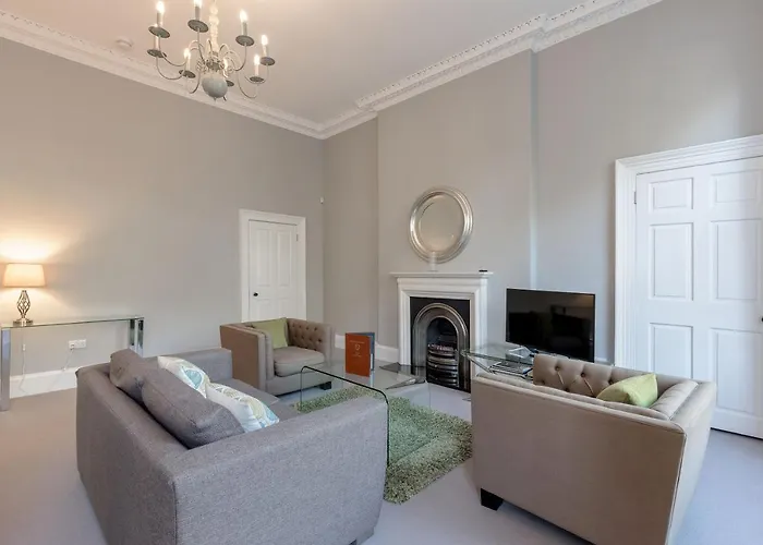 Destiny Scotland - Q-residence Apartment Edinburgh