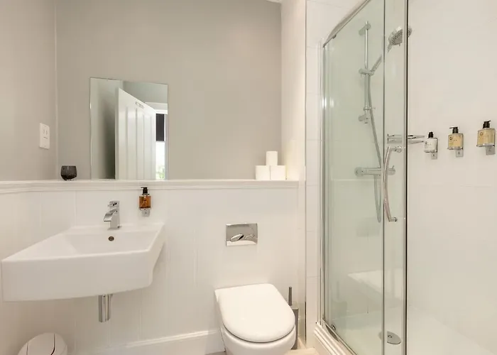 Destiny Scotland - Q-residence *