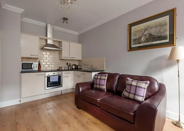 Ladystairs 1 Royal Mile *