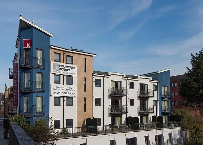 Fountain Court - Harris 4*