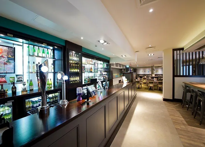 Отель Premier Centre Royal Mile Эдинбург