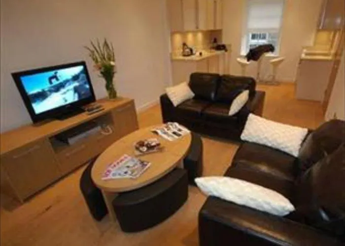 My-canning Street * אדינבורו