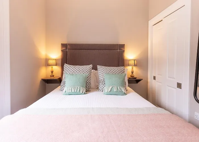 Hotel No1 - George Iv Bridge 4*