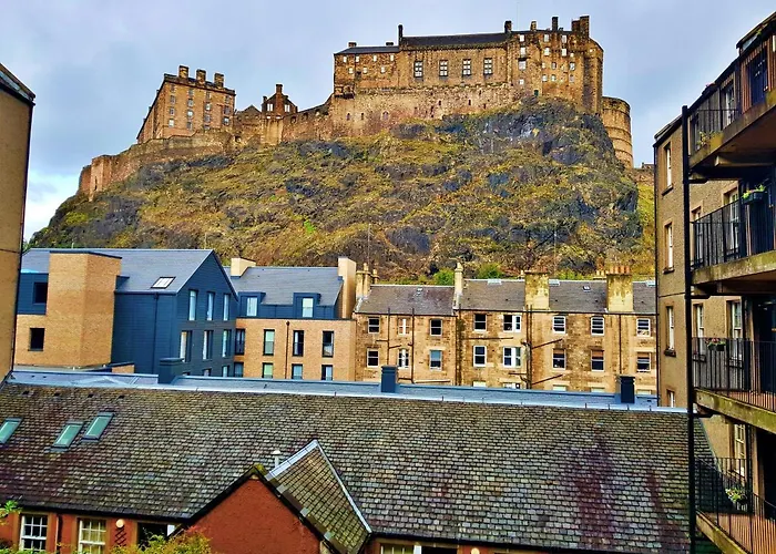 Amazing - Websters Land - Castle View Edimburgo
