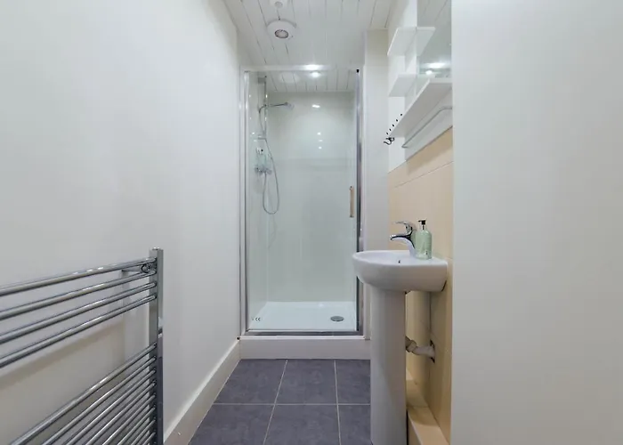 Stylish And Comfortable Centre 아파트 *