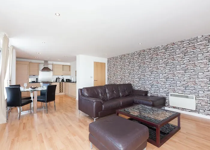 Apartment Stylish Garden View Edinburgh