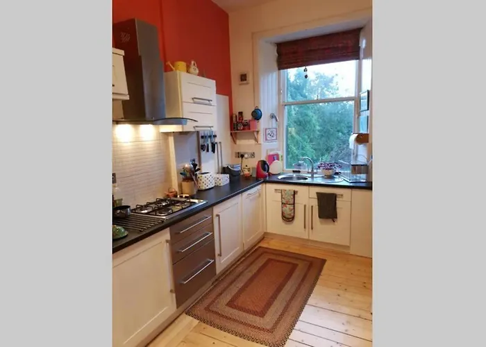 דירה Woodburn Terrace, Morningside,