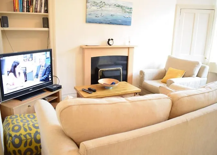 Appartement Lovely Sunny 2 Bed Coast