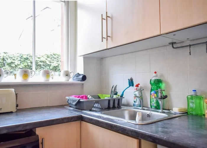 Lovely Sunny 2 Bed Coast