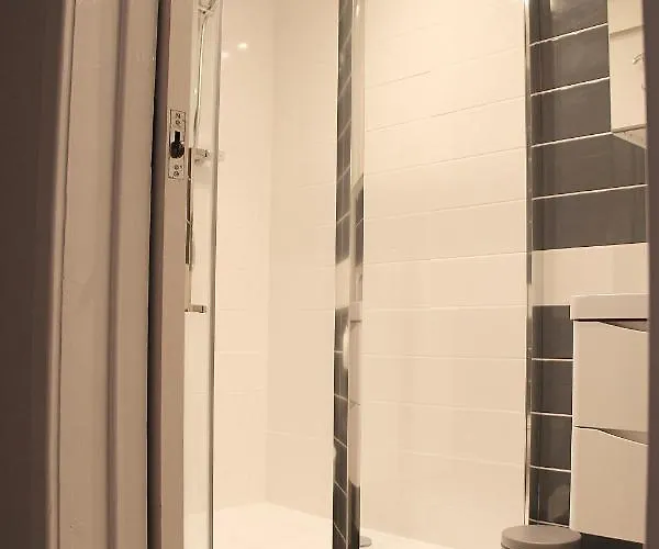 דירה In With Great View On Castle אדינבורו