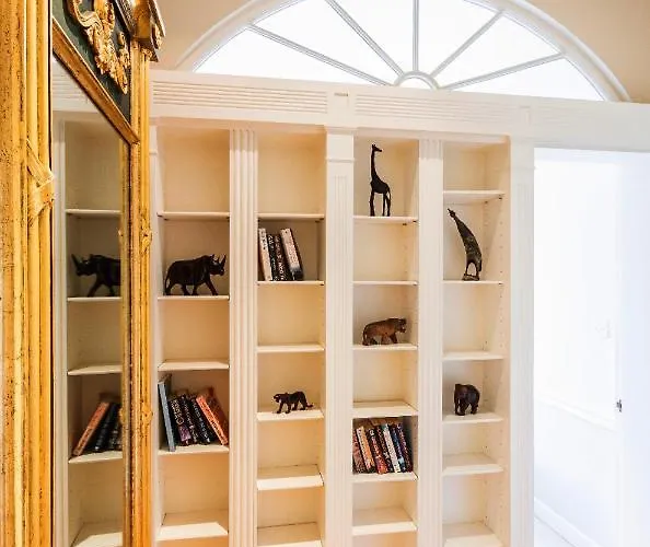 דירה New Town With Castle View