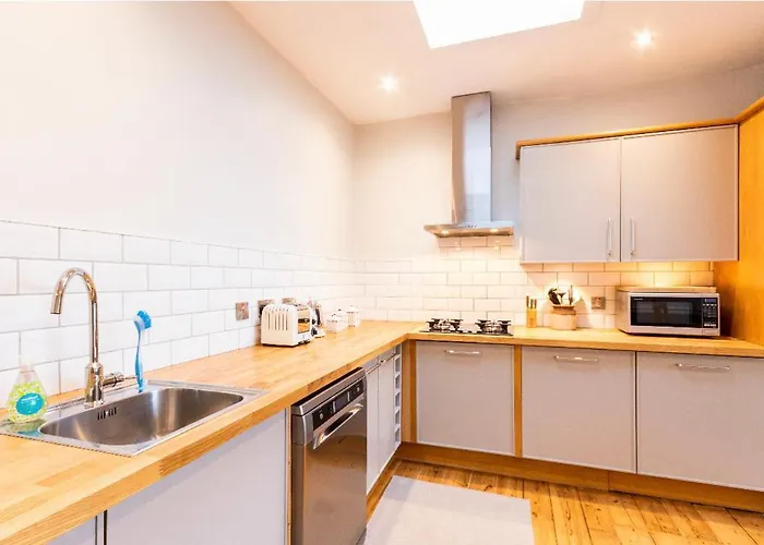 New Town With Castle View דירה אדינבורו