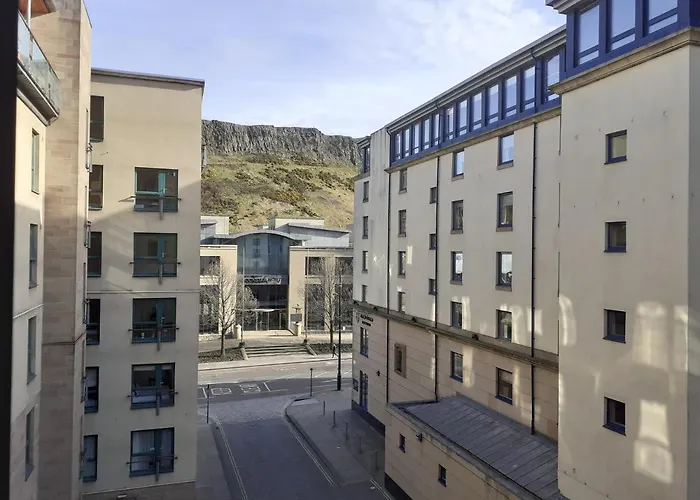 Lejlighed Holyrood With Parking & Lift Access