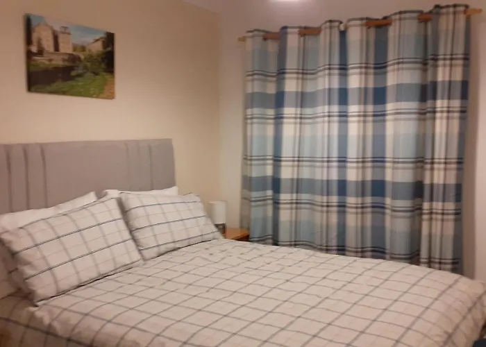 Διαμέρισμα Ideal Location With Free On-site Private Parking *