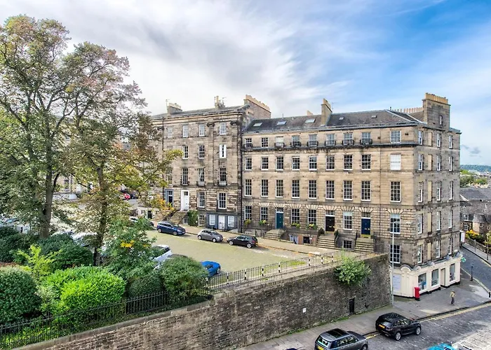 شقة Joivy Bright & Spacious In Stockbridge إدنبرة