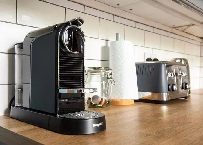 Joivy Bright & Spacious In Stockbridge *