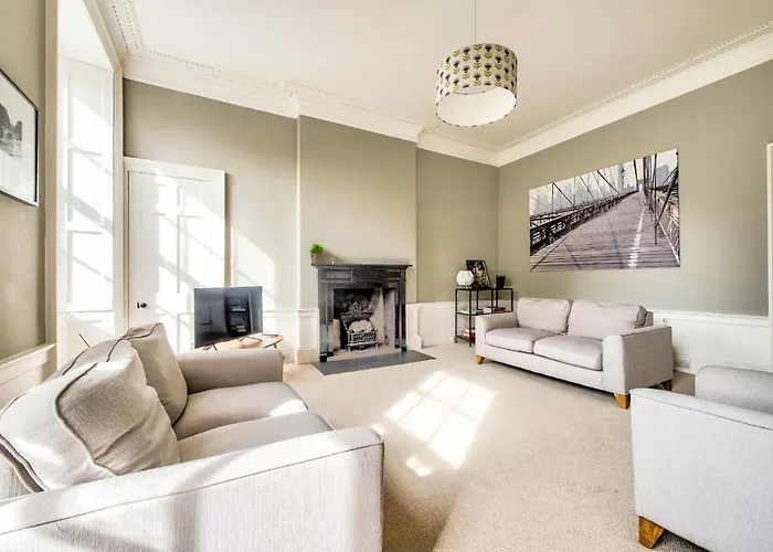 Joivy Bright & Spacious In Stockbridge شقة إدنبرة